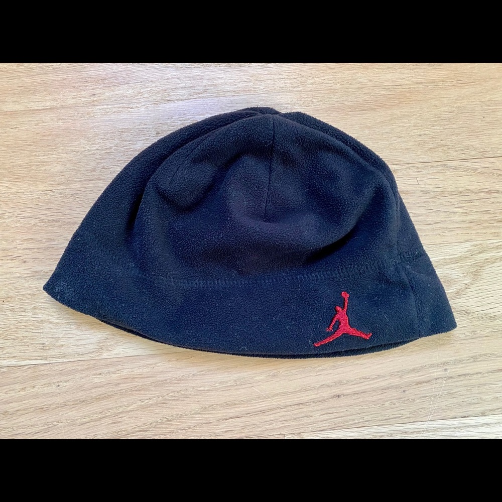 jordan air . black beanie hat 🖤